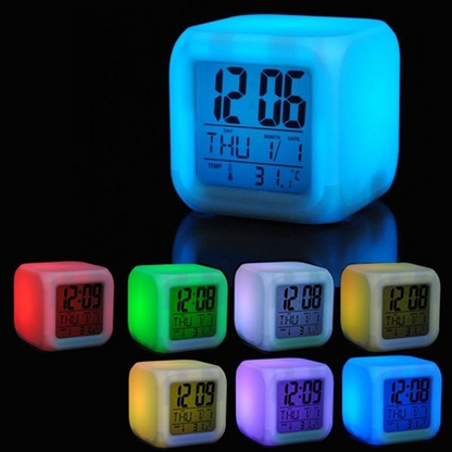 Reloj Cubo alarma de colores